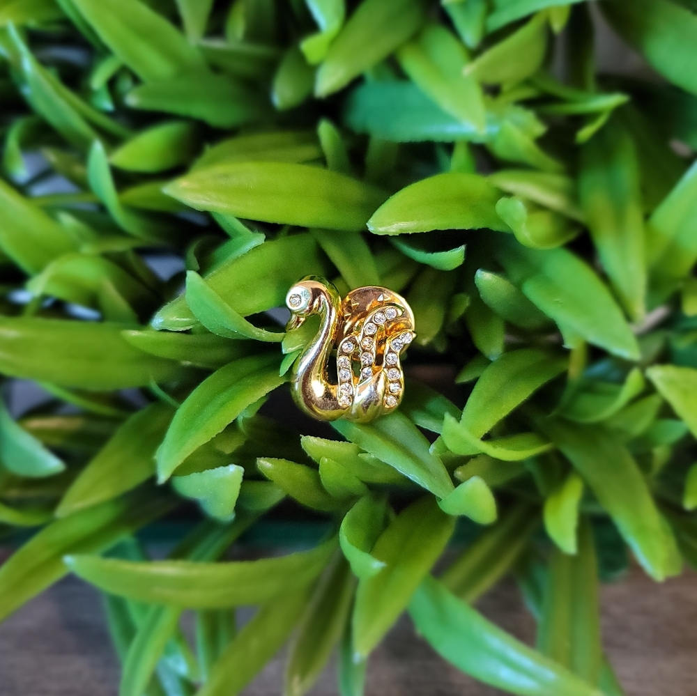 VTG Gold Swan Rhinestone Pin